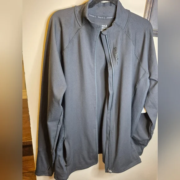 Reebok Evolution Performance Jacket - Picture 8 of 11